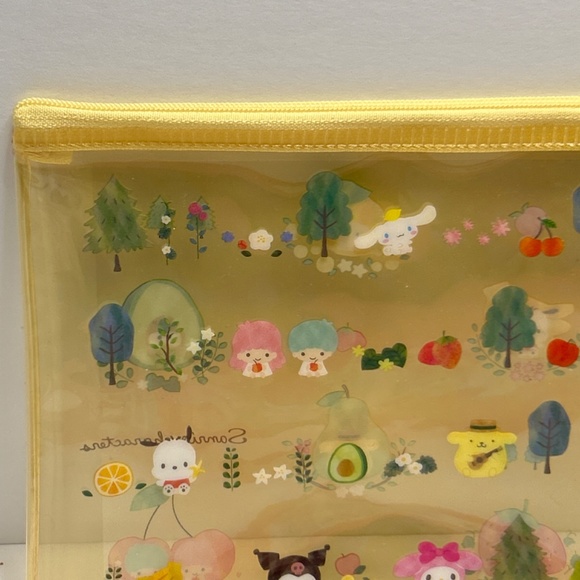 🍀 Sanrio Hello Kitty Cinnamoroll Pochacco Keroppi Kuromi Melody Makeup Bag  🍀 - Picture 5 of 6